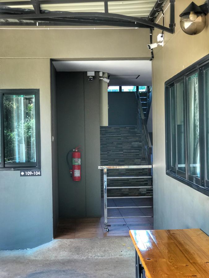 The Rabbit House Hotel Thong Pha Phum Luaran gambar